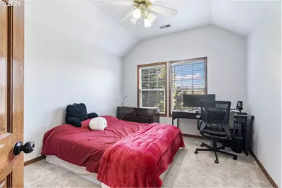 17973 Saint Clair Dr, Lake Oswego, OR 97034 - Photo 22