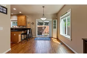422 NE 141st Pl, Portland, OR 97230 - Photo 10
