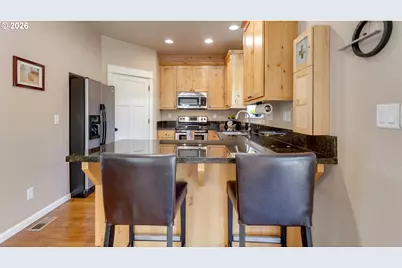 422 NE 141st Pl, Portland, OR 97230 - Photo 14