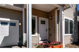 422 NE 141st Pl, Portland, OR 97230 - Photo 2