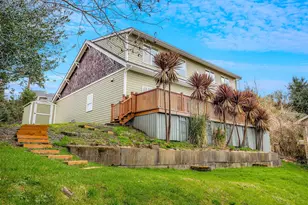 1805 Broadway St, Seaside, OR 97138 - Photo 2