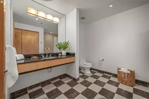 420 NW 11th Ave, Portland, OR 97209 - Photo 18