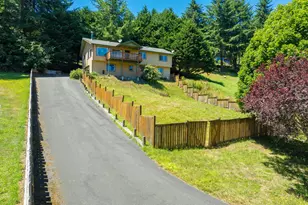 16708 Thompson Rd, Brookings, OR 97415 - Photo 2