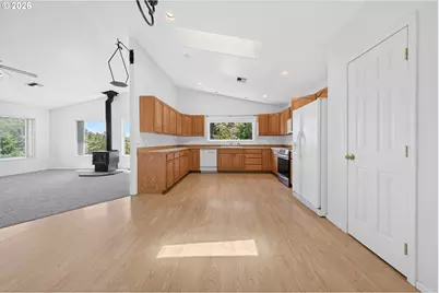 16708 Thompson Rd, Brookings, OR 97415 - Photo 8