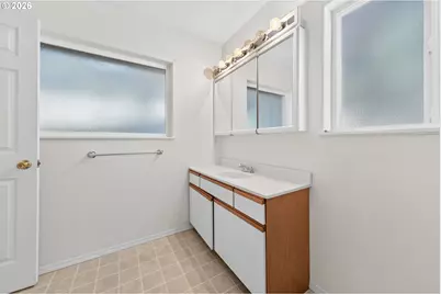 16708 Thompson Rd, Brookings, OR 97415 - Photo 18