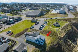 825 NW 1st St, Newport, OR 97365 - Photo 26