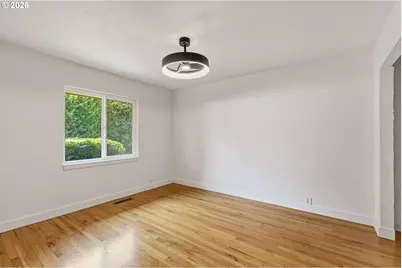 1161 NW Ellis St, Roseburg, OR 97471 - Photo 20