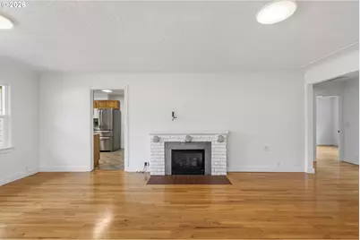 1161 NW Ellis St, Roseburg, OR 97471 - Photo 12