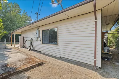 1161 NW Ellis St, Roseburg, OR 97471 - Photo 38