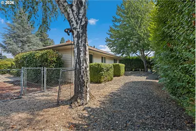 1161 NW Ellis St, Roseburg, OR 97471 - Photo 46