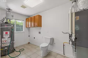 1161 NW Ellis St, Roseburg, OR 97471 - Photo 32