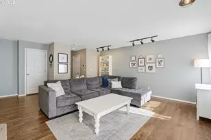 10584 SW Coleman Loop S, Wilsonville, OR 97070 - Photo 8