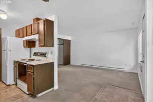 19109 SE Yamhill St, Portland, OR 97233 - Photo 10