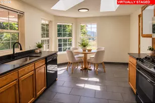 102 NW Manly St, White Salmon, WA 98672 - Photo 4