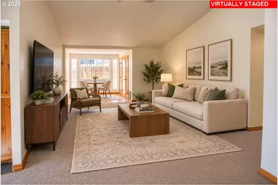 102 NW Manly St, White Salmon, WA 98672 - Photo 2