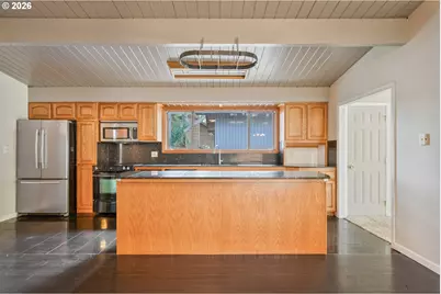 3560 Fairway Ln, Longview, WA 98632 - Photo 10