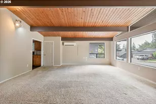 3560 Fairway Ln, Longview, WA 98632 - Photo 6