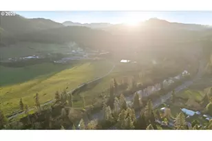 22240 Tiller Trail Hwy, Days Creek, OR 97429 - Photo 22