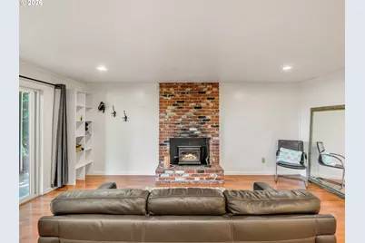 343 Cumberland St, Astoria, OR 97103 - Photo 30
