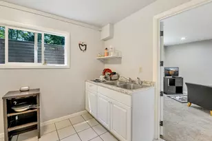 343 Cumberland St, Astoria, OR 97103 - Photo 32