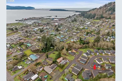 606 2nd St, Garibaldi, OR 97118 - Photo 18