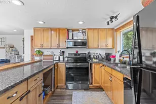 55593 Glen Aiken Creek Rd, Coquille, OR 97423 - Photo 10