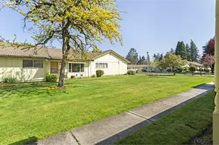 12395 SE Main St, Portland, OR 97233 - Photo 40