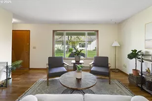 12395 SE Main St, Portland, OR 97233 - Photo 6