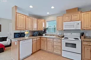 13354 NW Marina Way, Portland, OR 97231 - Photo 6