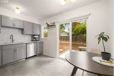 9880 SW 80th Ave, Portland, OR 97223 - Photo 12