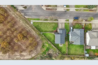 2488 SW Taylor Dr, McMinnville, OR 97128 - Photo 36