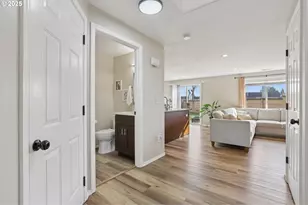 2488 SW Taylor Dr, McMinnville, OR 97128 - Photo 6