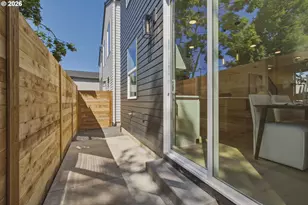 9411 N Macrum Ave, Portland, OR 97203 - Photo 16