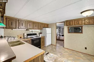 1625 Henderson Ave, Eugene, OR 97403 - Photo 10