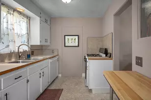 624 NE Edison St, Hillsboro, OR 97124 - Photo 10