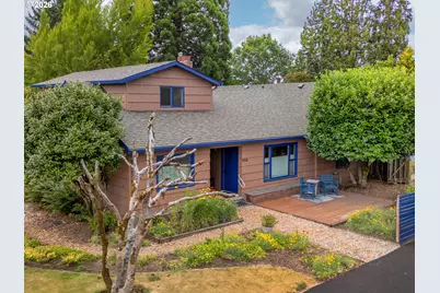 624 NE Edison St, Hillsboro, OR 97124 - Photo 38