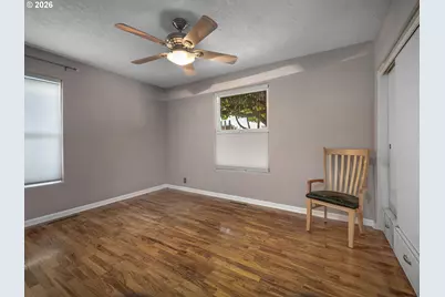 624 NE Edison St, Hillsboro, OR 97124 - Photo 18