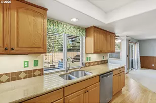 3638 NE 150th Ave, Portland, OR 97230 - Photo 6