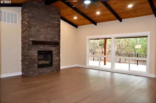 2957 Sylvan Dr, Grants Pass, OR 97527 - Photo 2