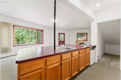 7210 NW Grandview Dr, Corvallis, OR 97330 - Photo 30