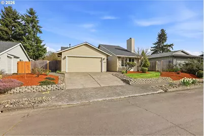 21634 SW Columbia Dr, Tualatin, OR 97062 - Photo 4