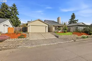 21634 SW Columbia Dr, Tualatin, OR 97062 - Photo 4