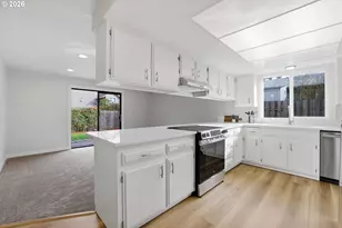 21634 SW Columbia Dr, Tualatin, OR 97062 - Photo 18