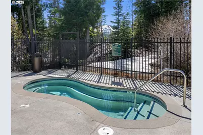 31244 E Collins Lake Rd #21, Government Camp, OR 97028 - Photo 46