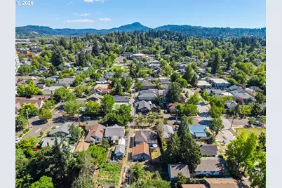 257 W 15th Ave, Eugene, OR 97401 - Photo 34