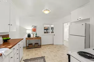 257 W 15th Ave, Eugene, OR 97401 - Photo 10