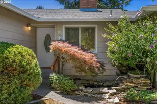 527 Summit Ridge Dr, The Dalles, OR 97058 - Photo 4