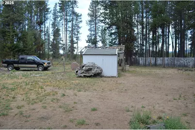 136028 Highway 97, Crescent, OR 97733 - Photo 40