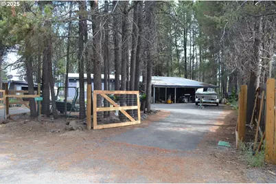 136028 Highway 97, Crescent, OR 97733 - Photo 46