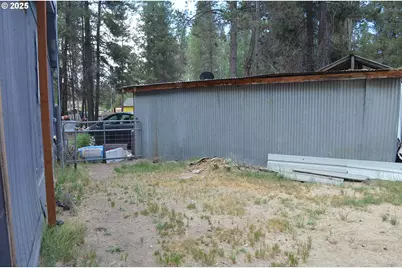 136028 Highway 97, Crescent, OR 97733 - Photo 42